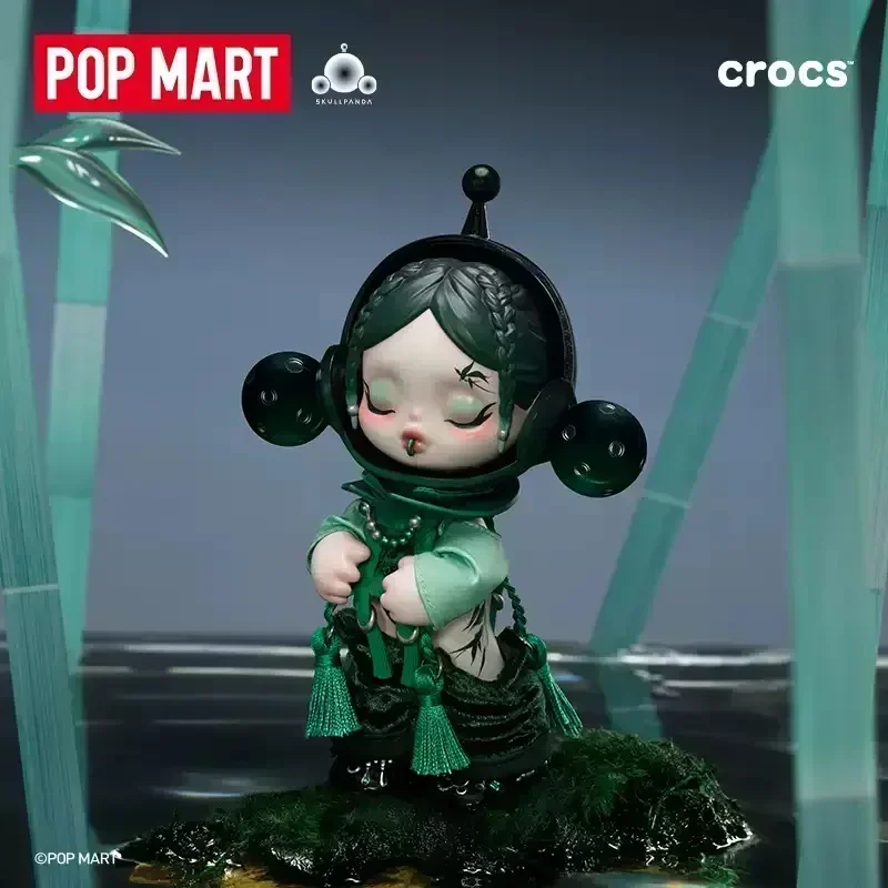 POP MART SKULLPANDA X CROCS OO - огляд і ціна Model Kit Anime Girl